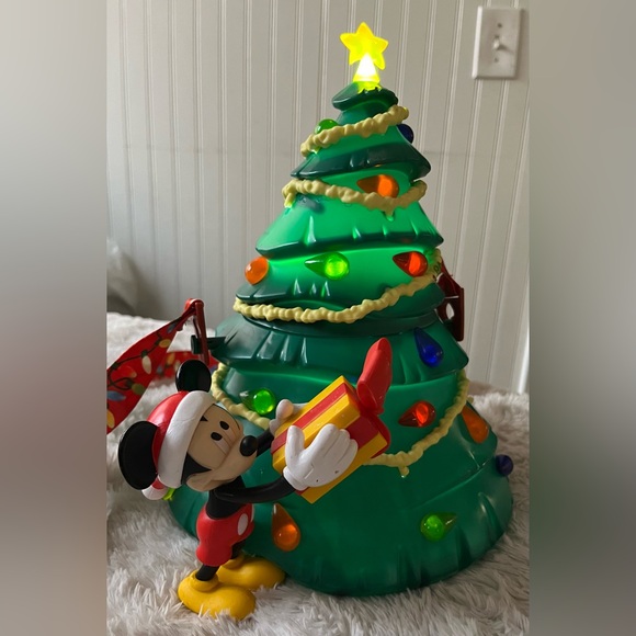 Disney Parks Exclusive Mickey Mouse Green Christmas Lightup Tree Popcorn Bucket - Picture 4 of 7